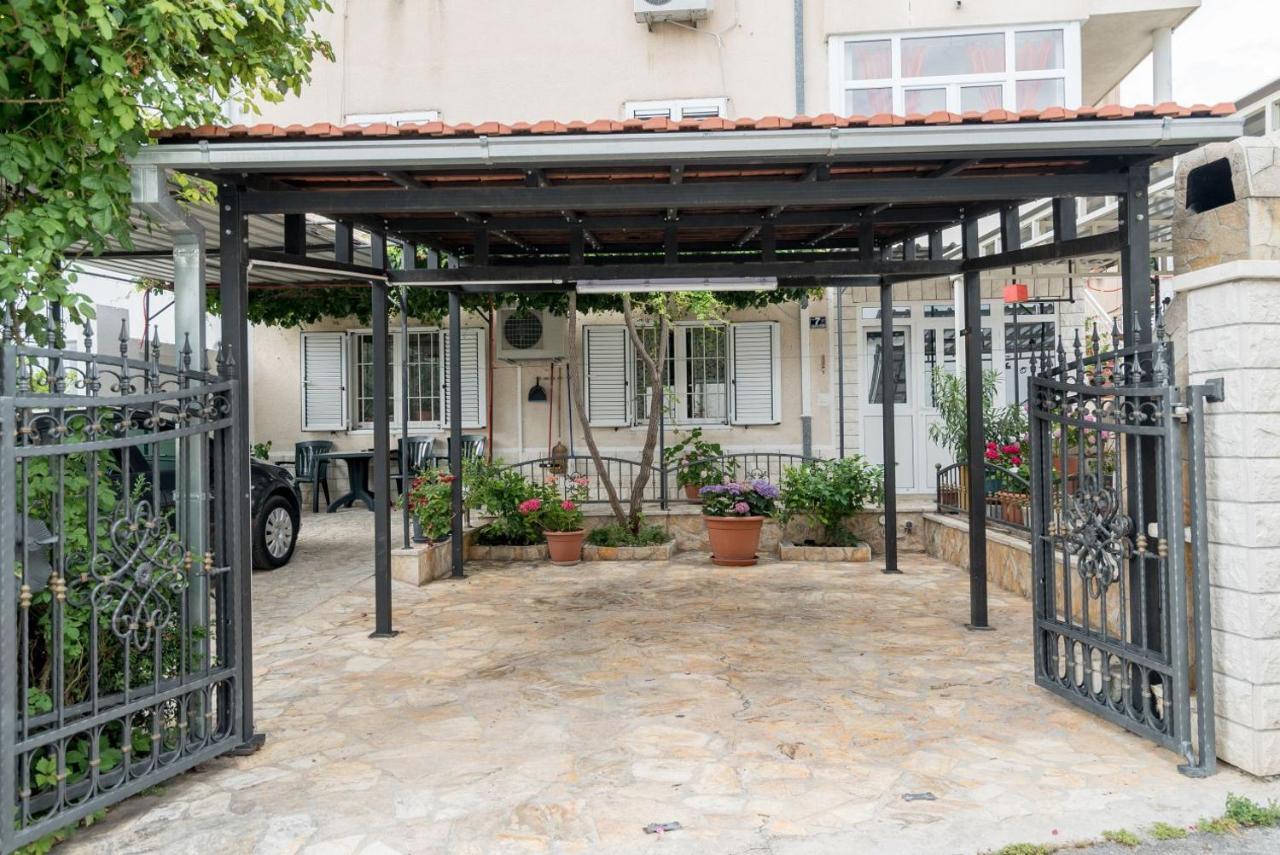Apartment Anteo Free Parking สปลิท ภายนอก รูปภาพ
